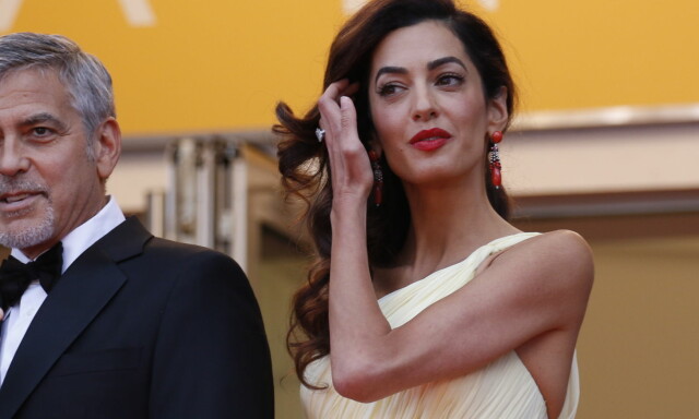 Amal Clooney tordner mot Trump: - Bryter internasjonale menneskerettigheter